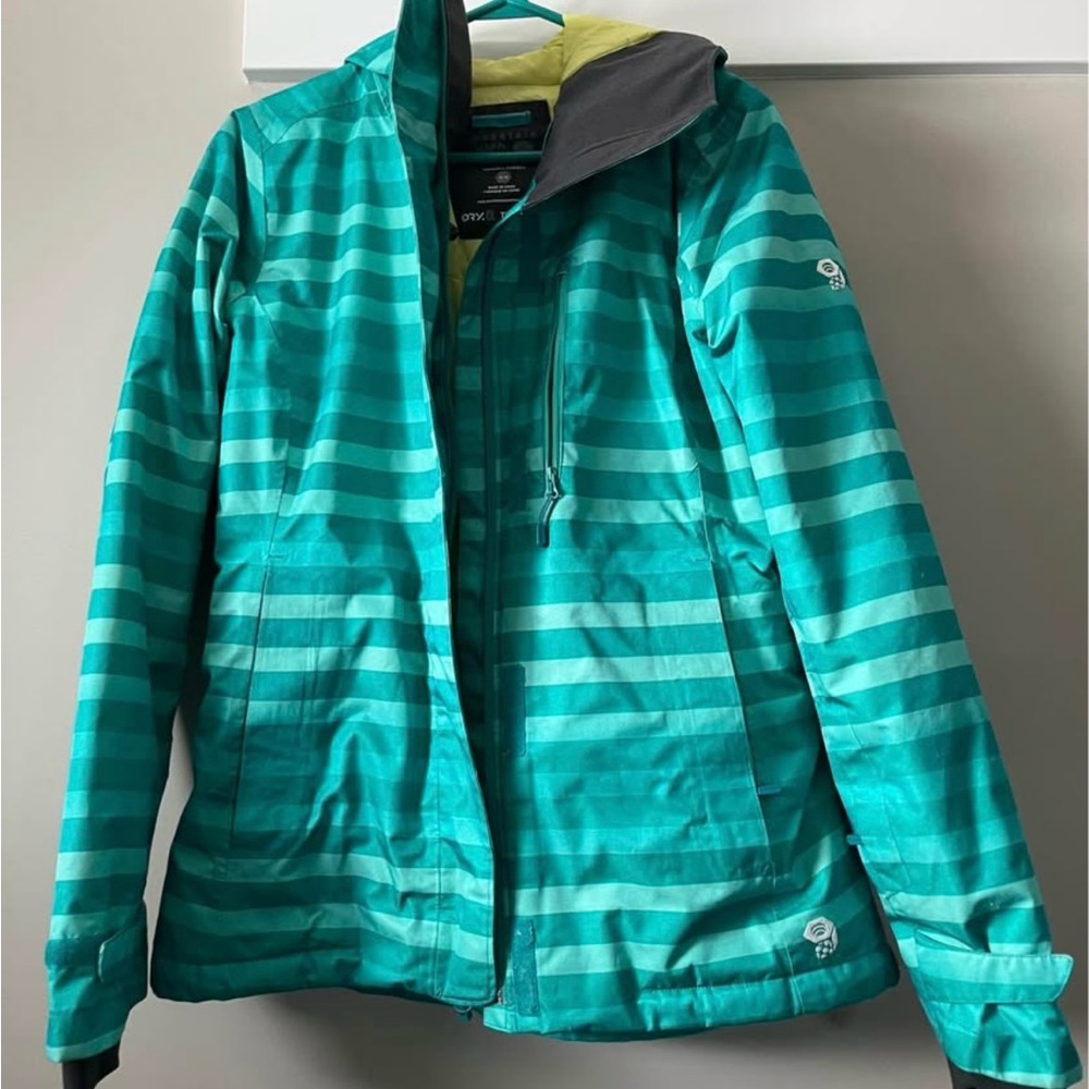 Mountain Hardwear Green Ski Jacket with Hood